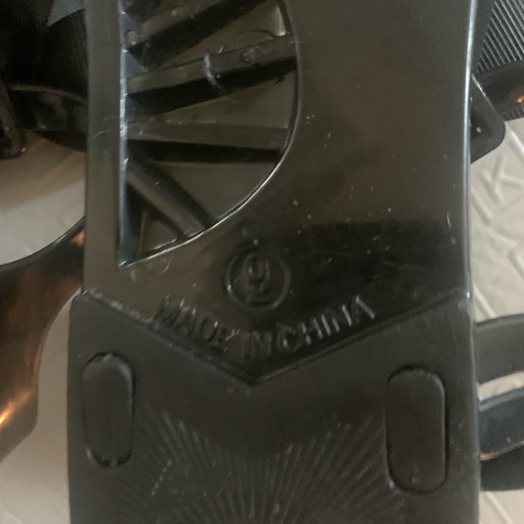 Kate Spade black Sandals - Like New - Picture 5 of 5